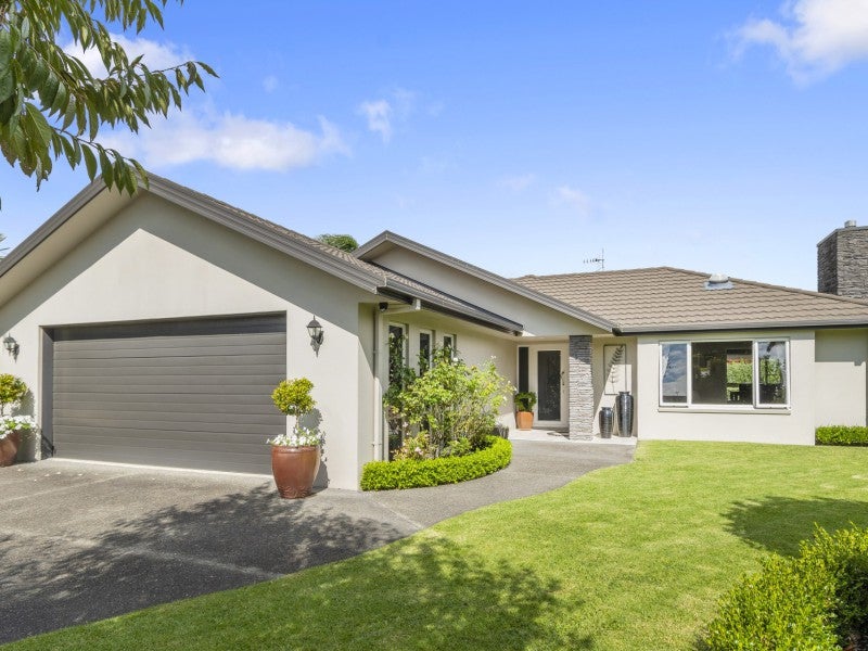 40 Contour Avenue, Pyes Pa, Tauranga - Carousel 1