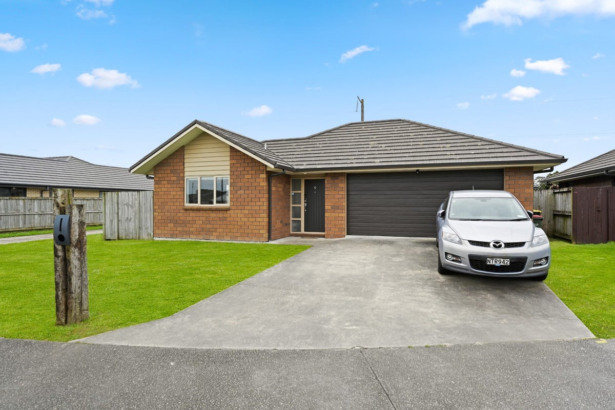 9 Oolong Court, Huntington, Hamilton - Carousel 1