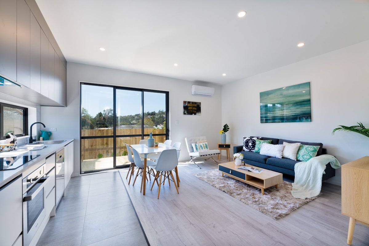 13B Ranch Avenue, Beach Haven, Auckland - Carousel 2