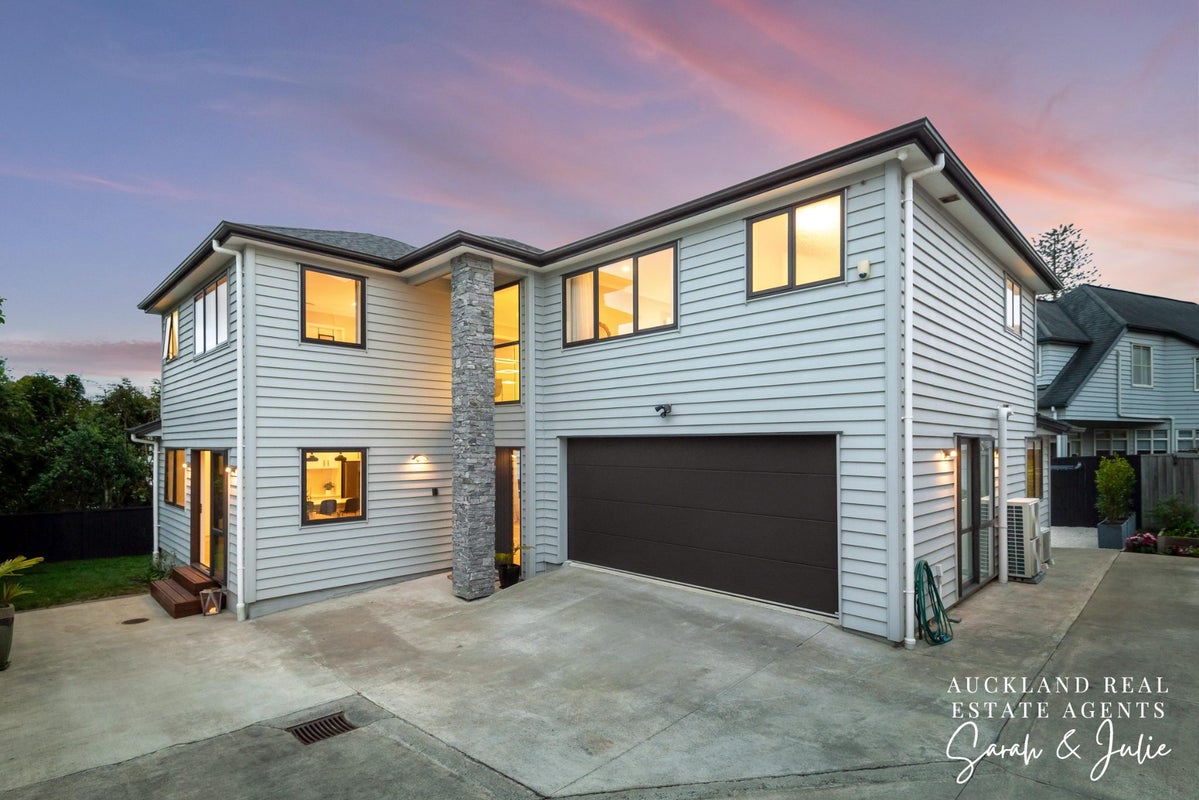 32 Otahuri Crescent, Greenlane, Auckland - Carousel 1