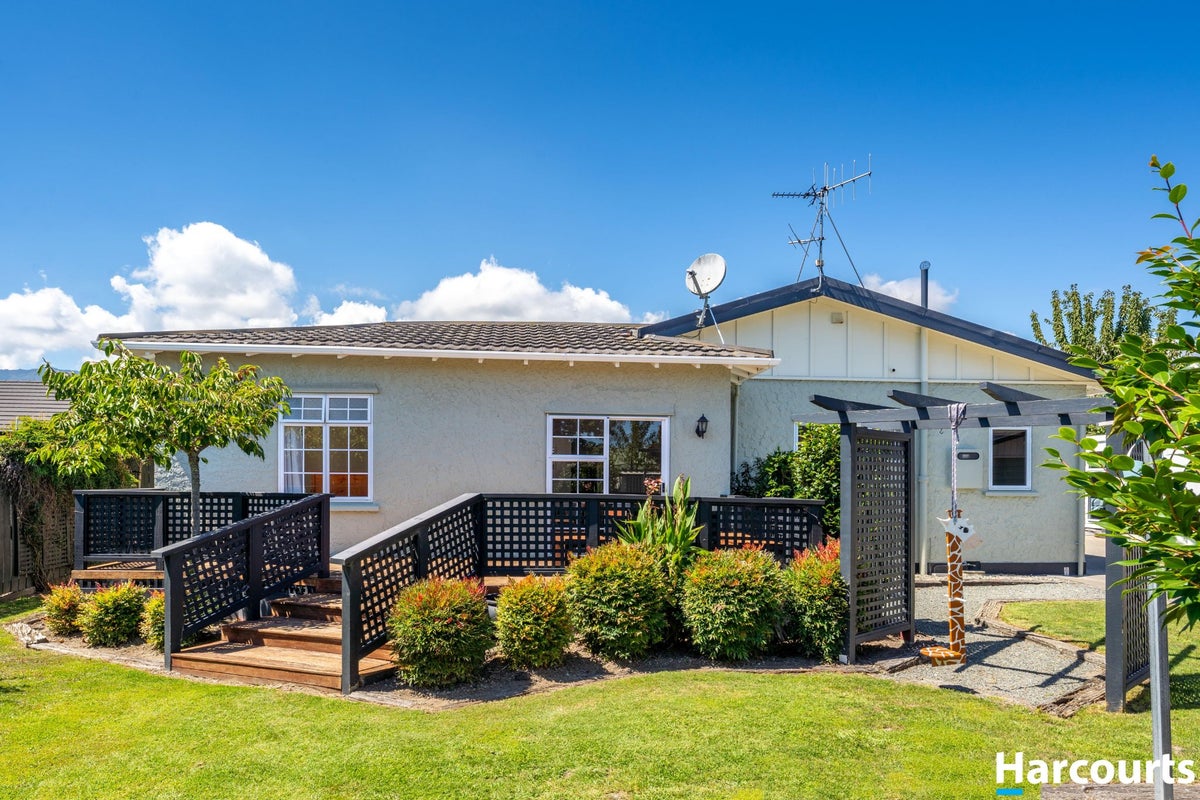 428 Main Road, Stoke, Nelson - Carousel 1