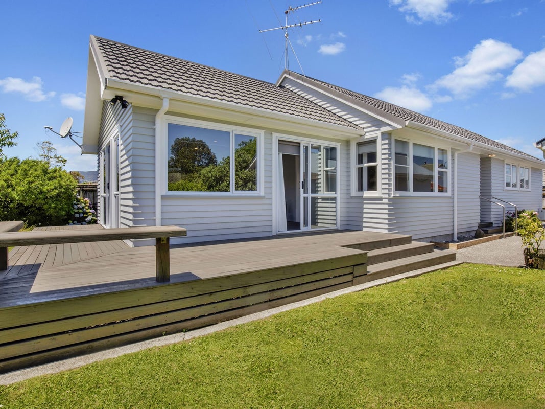 36A Sheridan Crescent, Trentham, Upper Hutt - Carousel 2