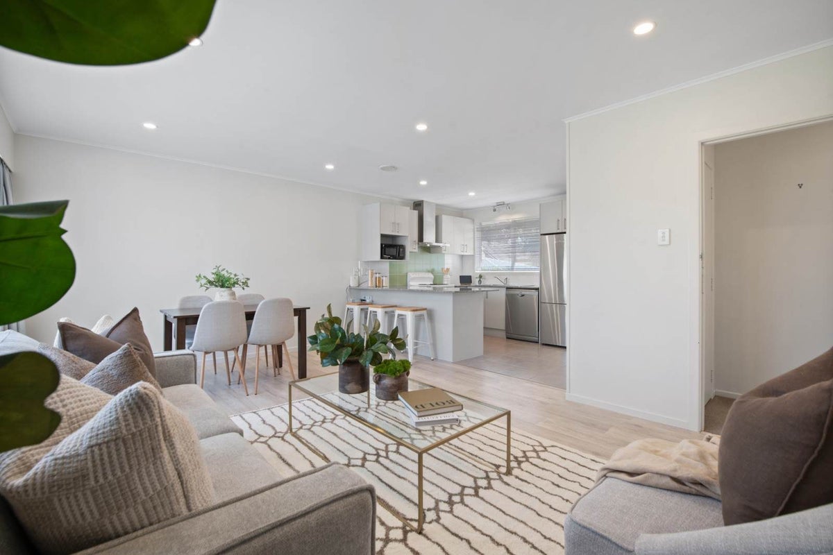 2/38 Shackleton Road, Mount Eden, Auckland - Carousel 1