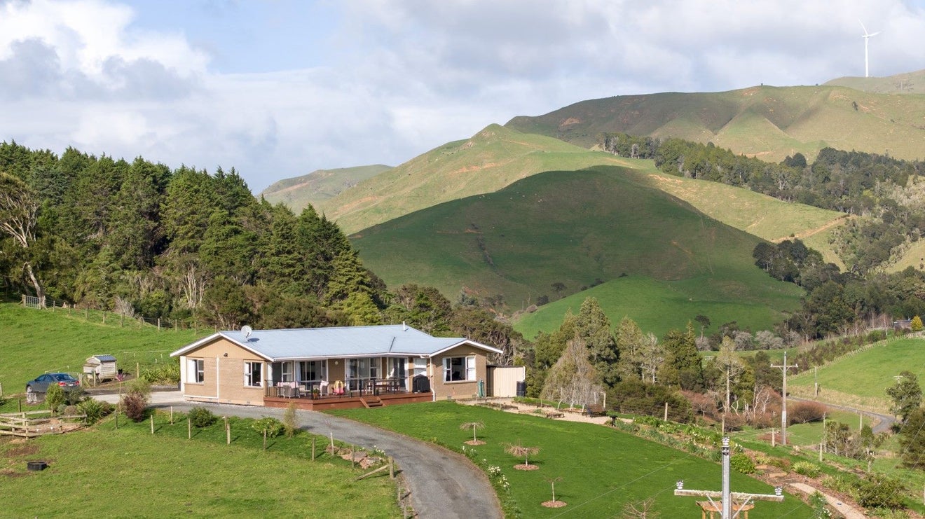 49B Mangakino Road, Raglan, Raglan - Carousel 2