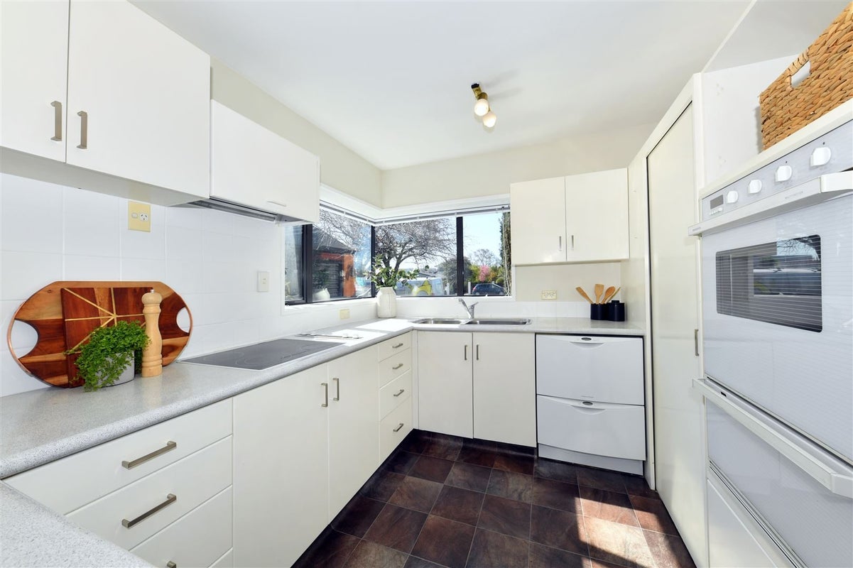 431A Memorial Avenue, Burnside, Christchurch - Carousel 2