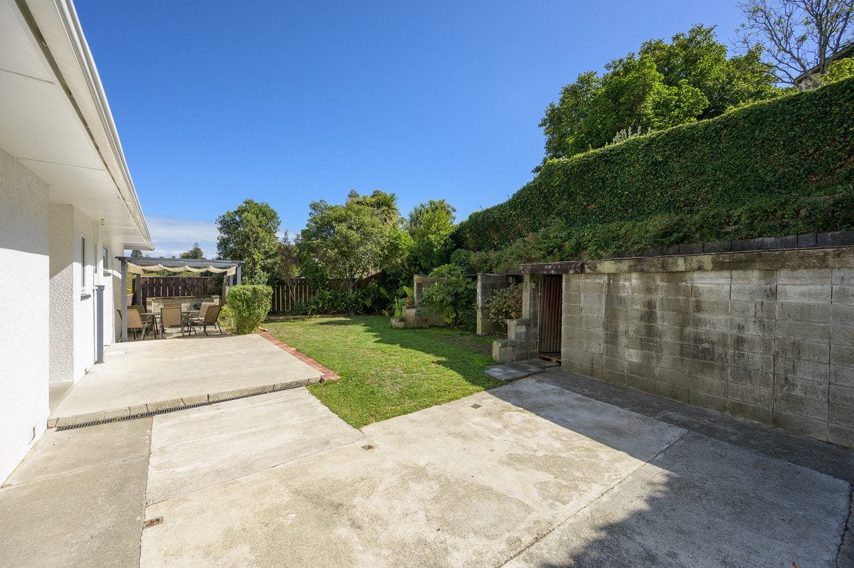 42 Stanley Crescent, Beachville, Nelson - Carousel 31