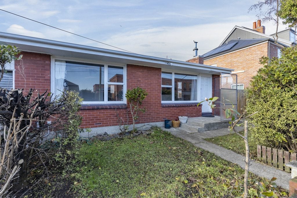 2/28 Bunyan Street, Waltham, Christchurch - Carousel 23