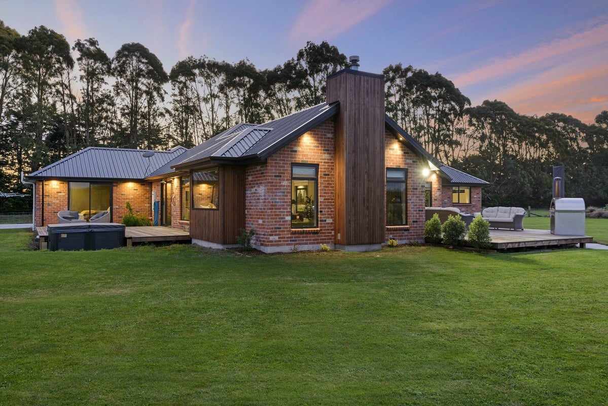 483B Ellesmere Road, Christchurch - Carousel 2