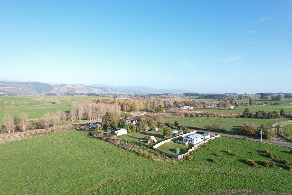 448 Koputaroa Road, Koputaroa, Levin - Carousel 20