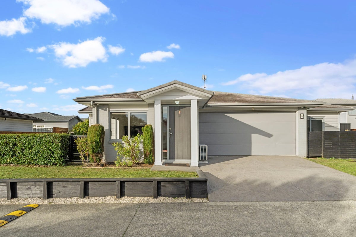 4 Rupu Way, Favona, Auckland - Carousel 1