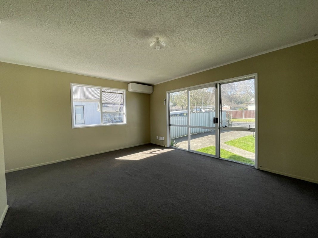 2 Citril Place, Red Hill, Papakura - Carousel 2