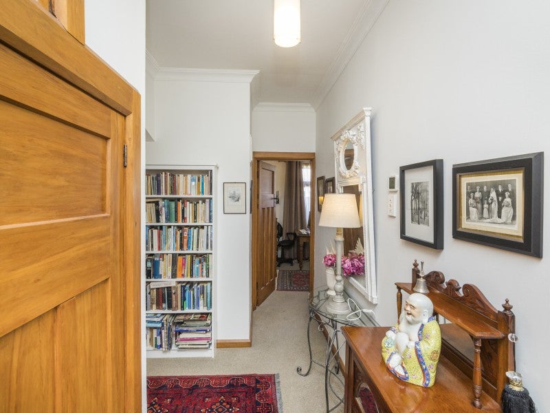 10 Mahoe Avenue, Takaro, Palmerston North - Carousel 2