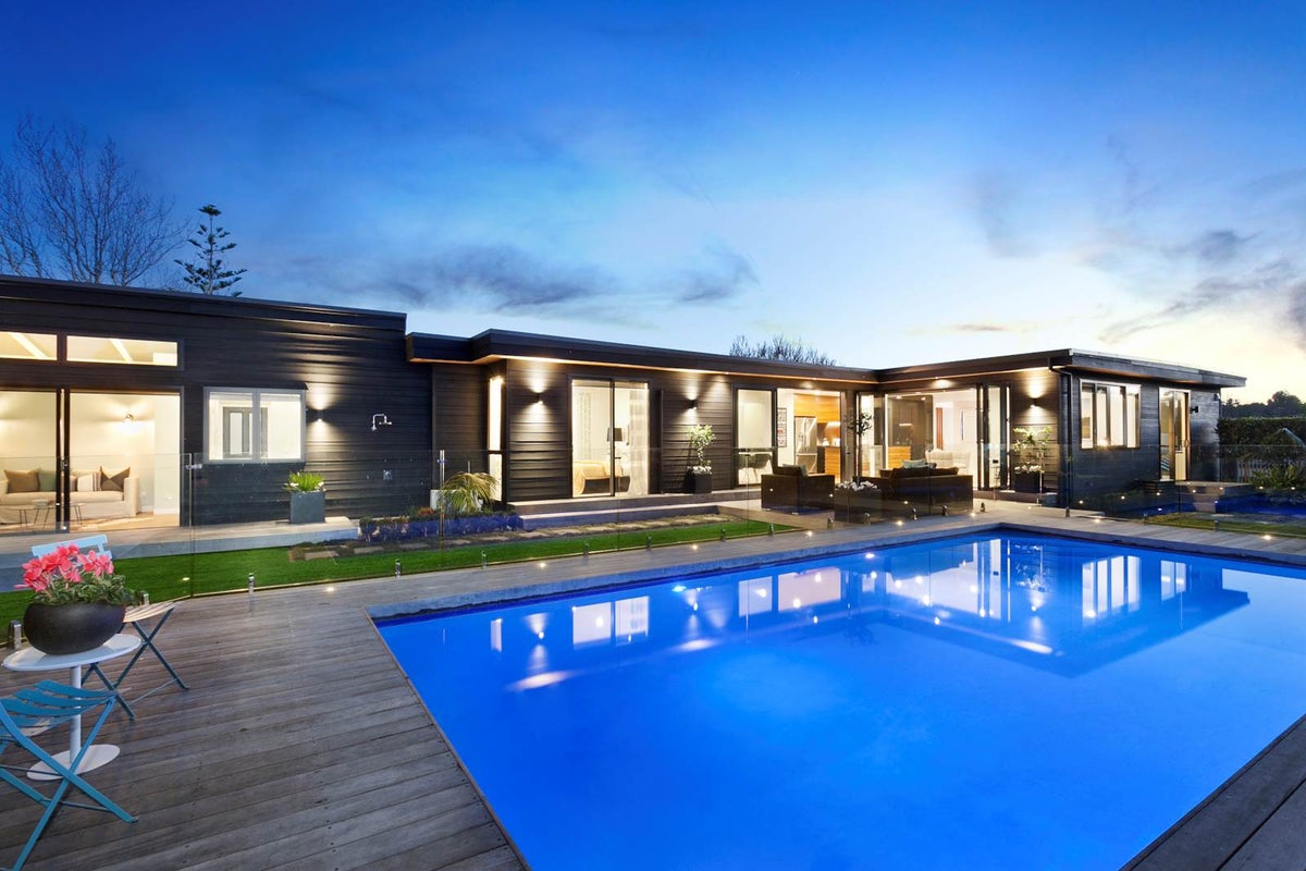 6 Chelmsford Avenue, Glendowie, Auckland - Carousel 1