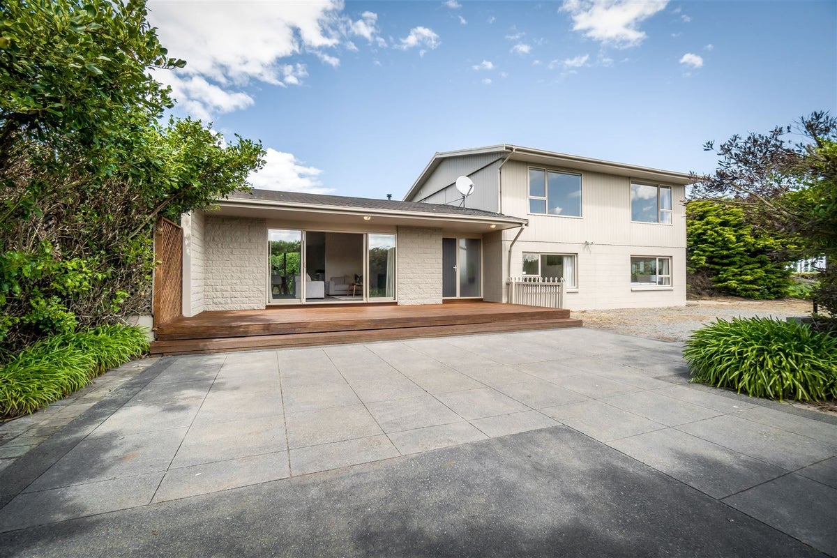 412 Birchs Road, Christchurch - Carousel 1