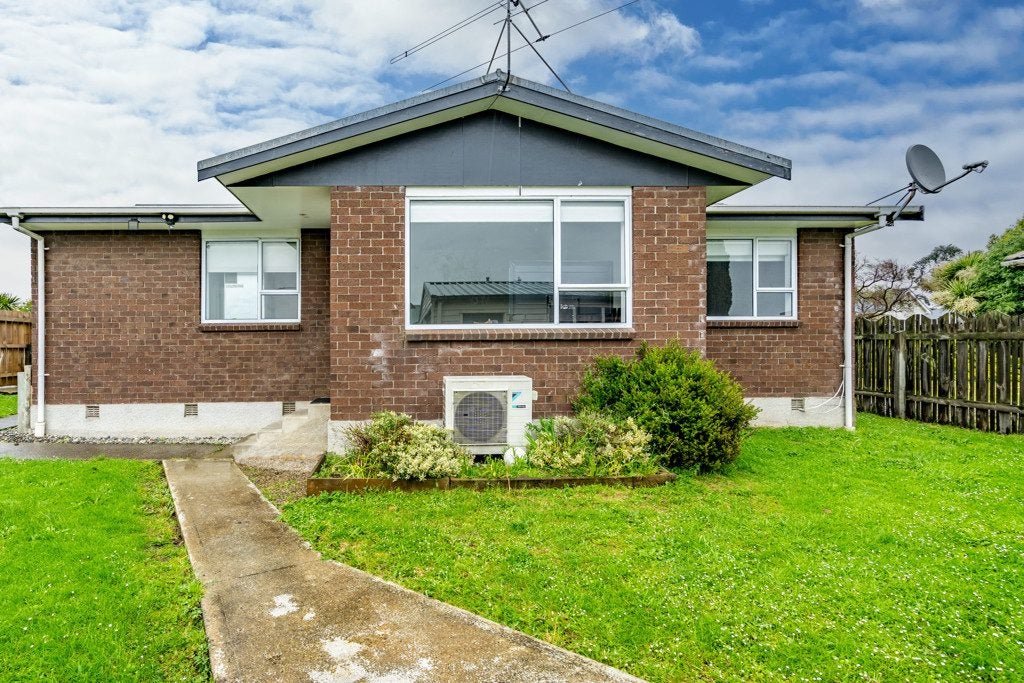 36 Compton Street, Georgetown, Invercargill - Carousel 17