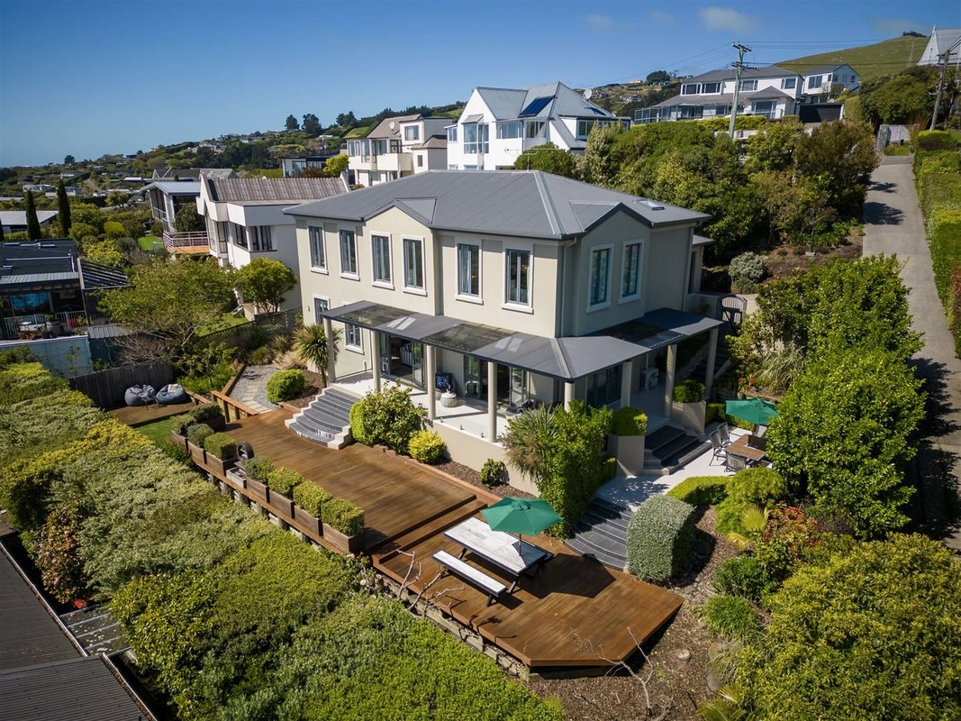 15 Belleview Terrace, Mount Pleasant, Christchurch - Carousel 1