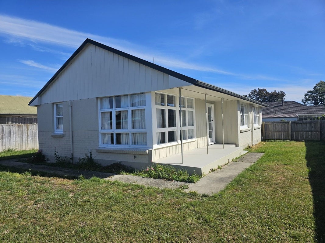 3 Fire Station Lane, Trentham, Upper Hutt - Carousel 1