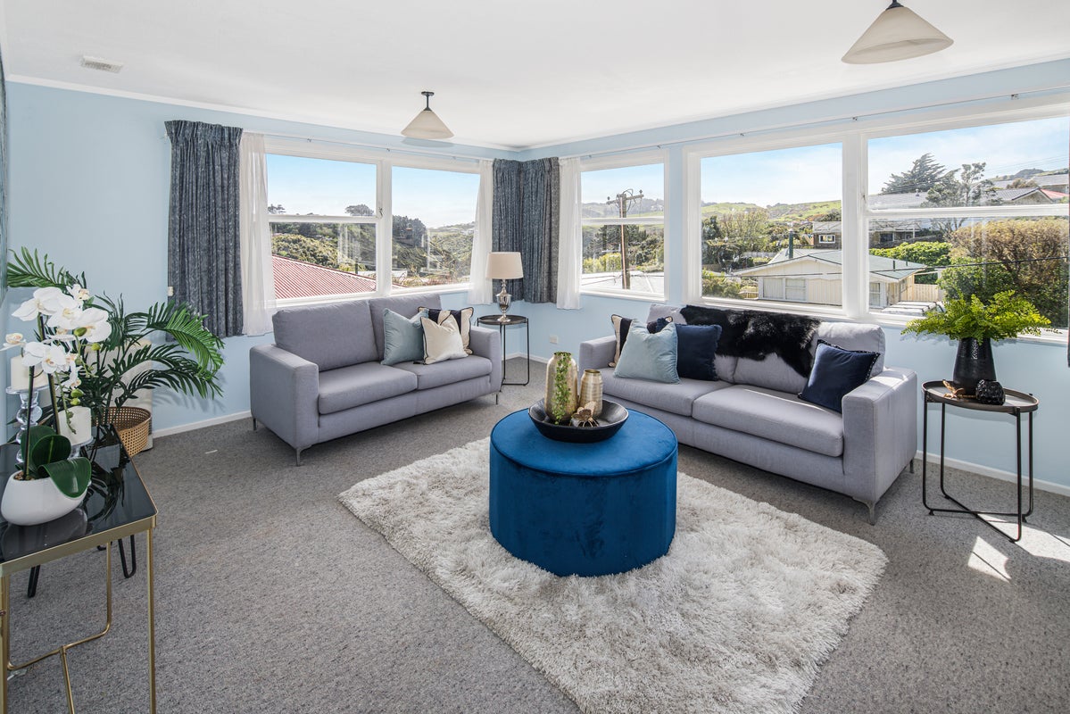 88 Beazley Avenue, Paparangi, Wellington - Carousel 2