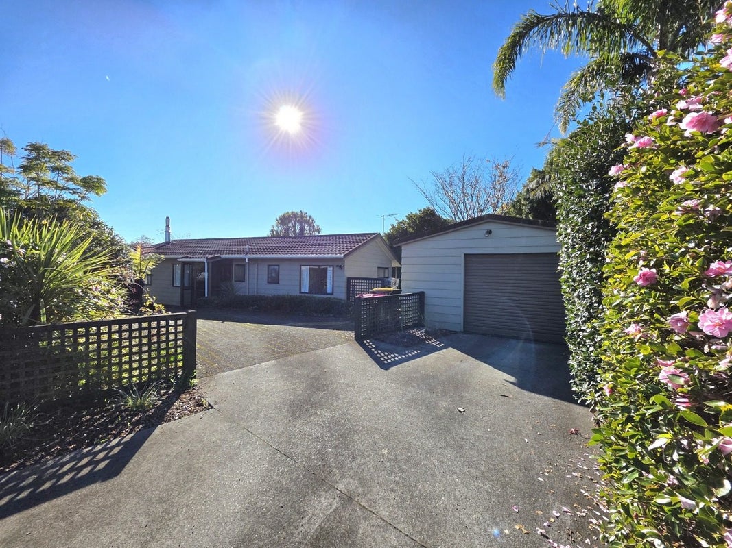 7A Winstone Place, Highlands Park, New Plymouth - Carousel 1