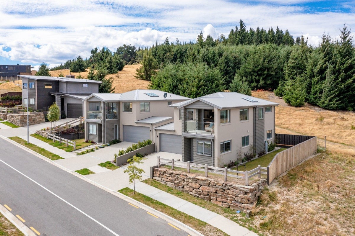 16A Fenton Terrace, Cockle Bay, Auckland - Carousel 21