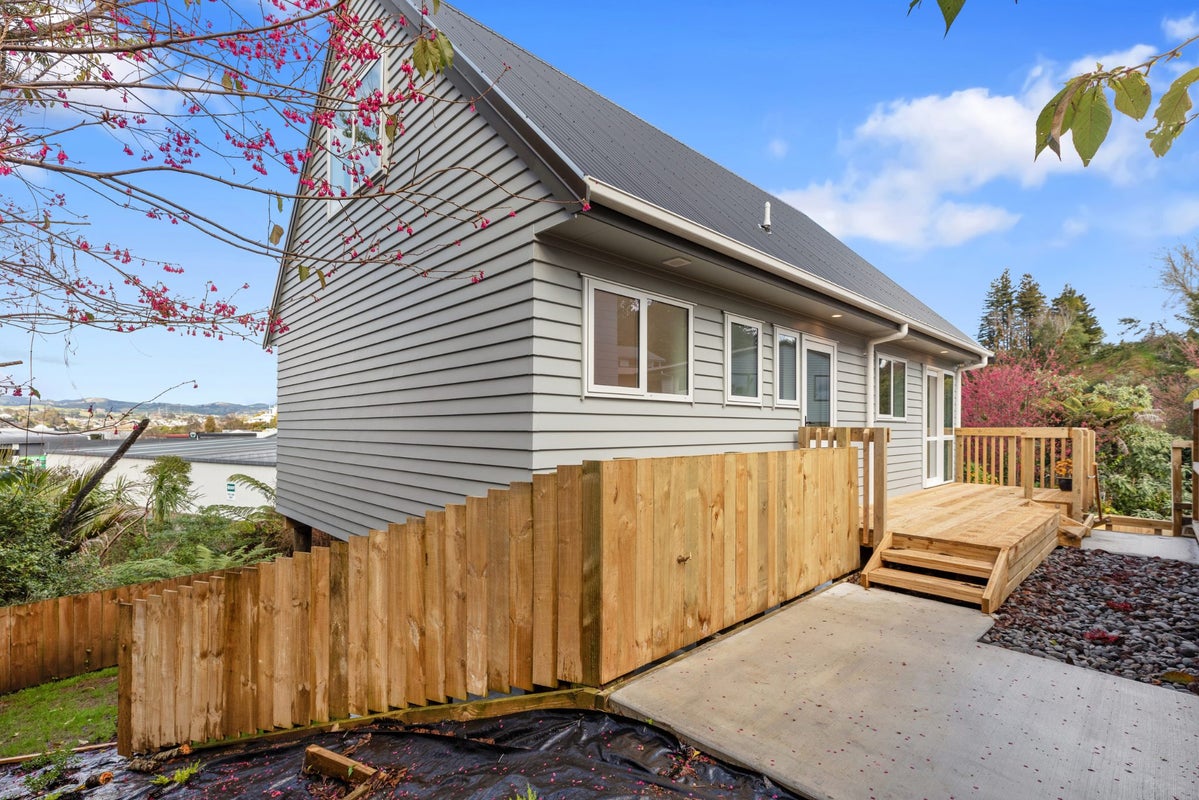 83C Botanical Road, Tauranga South, Tauranga - Carousel 1