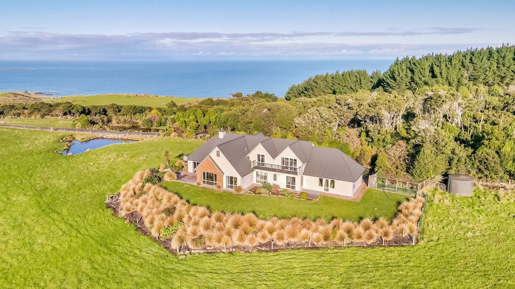 80A Blackmore Road, Riverton - Carousel 1