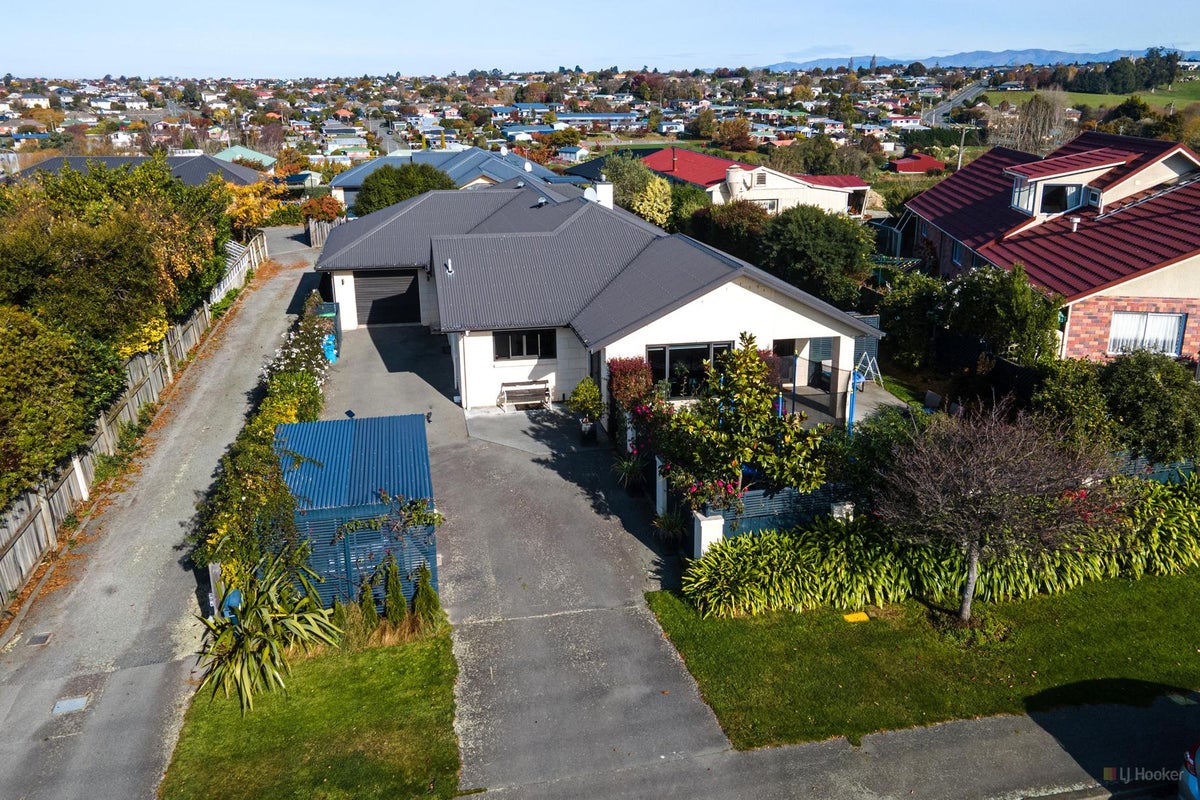 30 Jellicoe Street, Oceanview, Timaru - Carousel 1