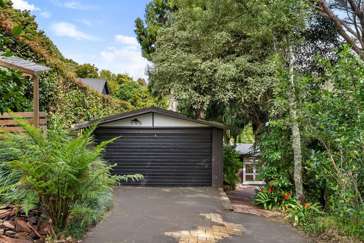 4 Glenbush Place, Birkenhead, Auckland - Carousel 19