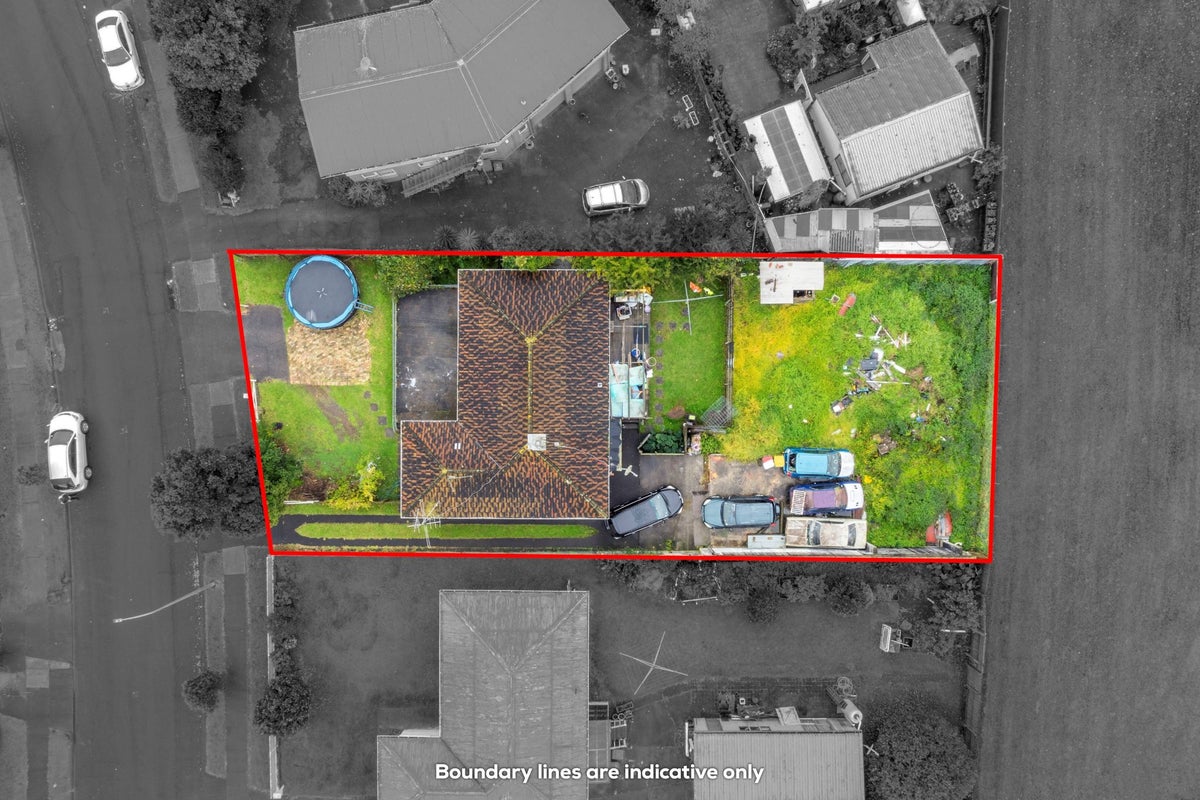 54 Cramond Drive, Mangere East, Auckland - Carousel 1