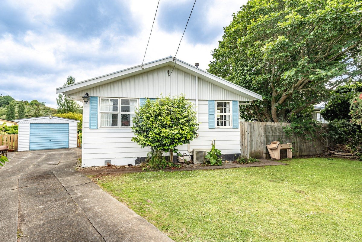 27 Ward Street, Aramoho, Whanganui - Carousel 1