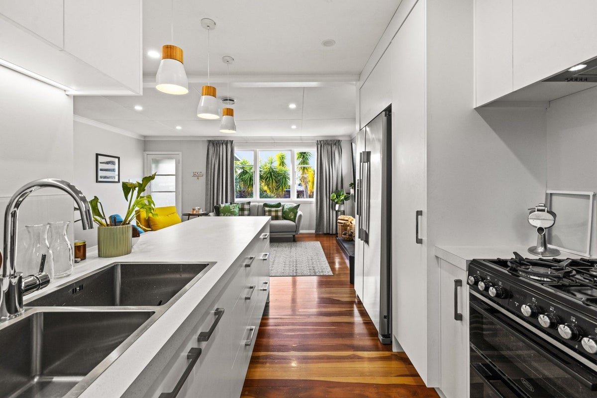 35A Park Road, Greenmeadows, Napier - Carousel 1