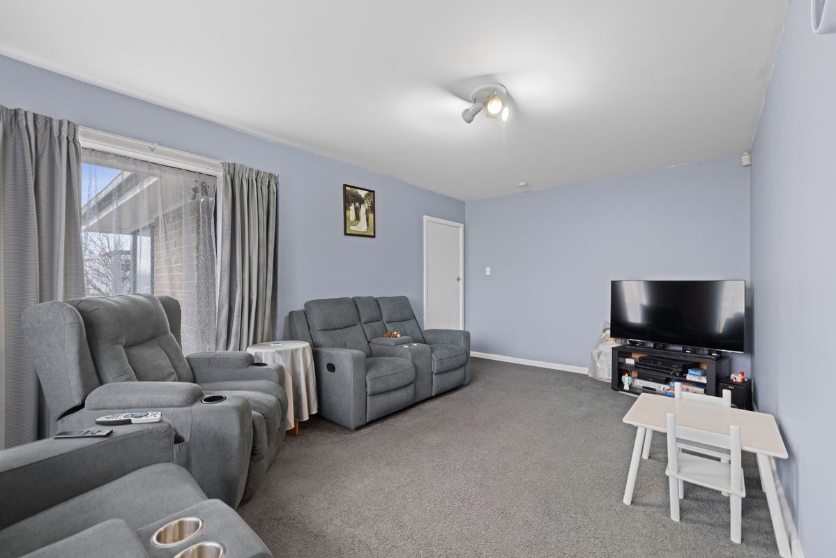 24 Te Rama Place, Wainoni, Christchurch - Carousel 2