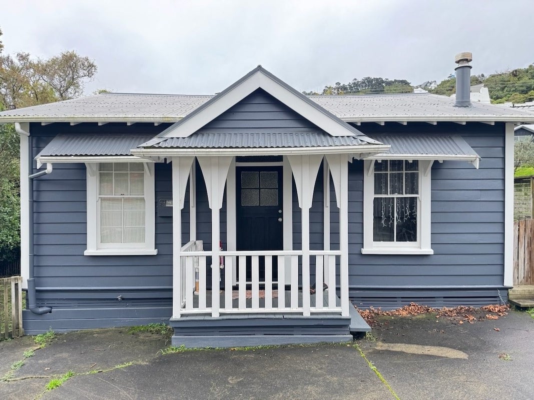 7 Omar Street, Khandallah, Wellington - Carousel 2