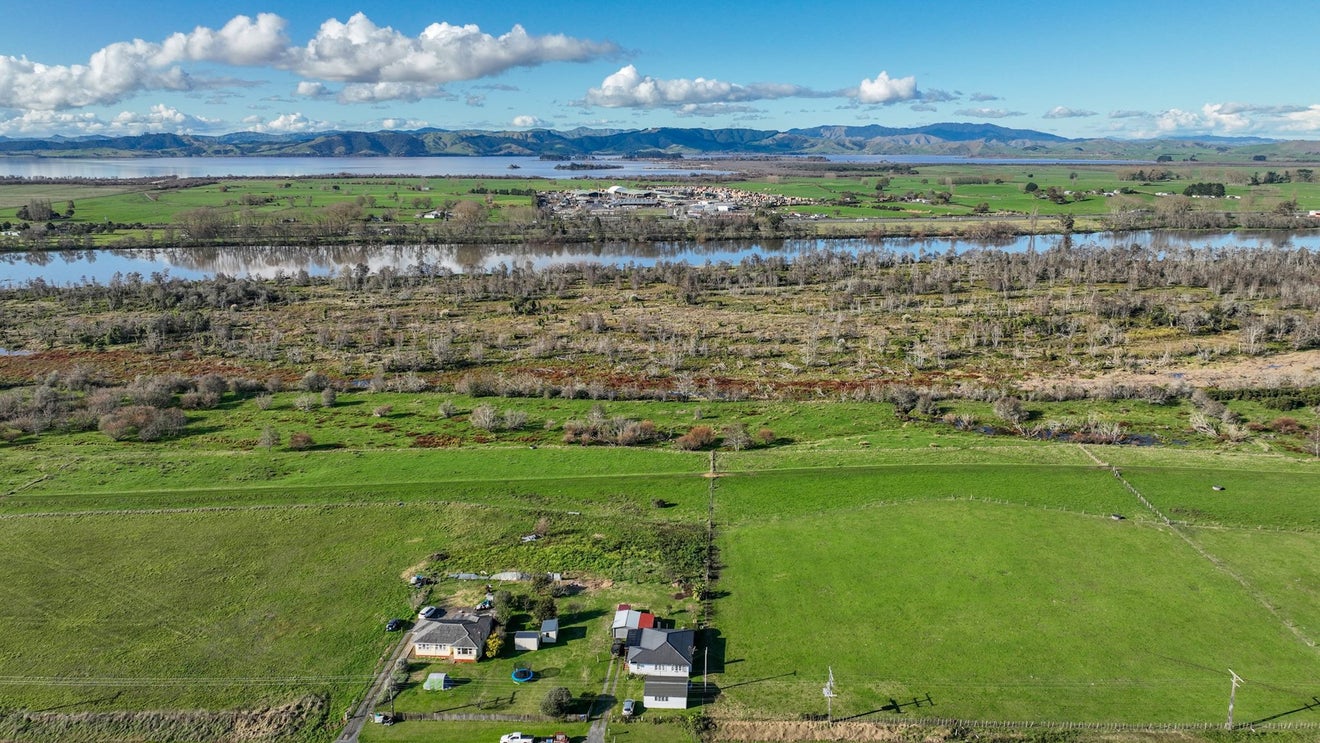 1016 Te Ohaki Road, Huntly - Carousel 26