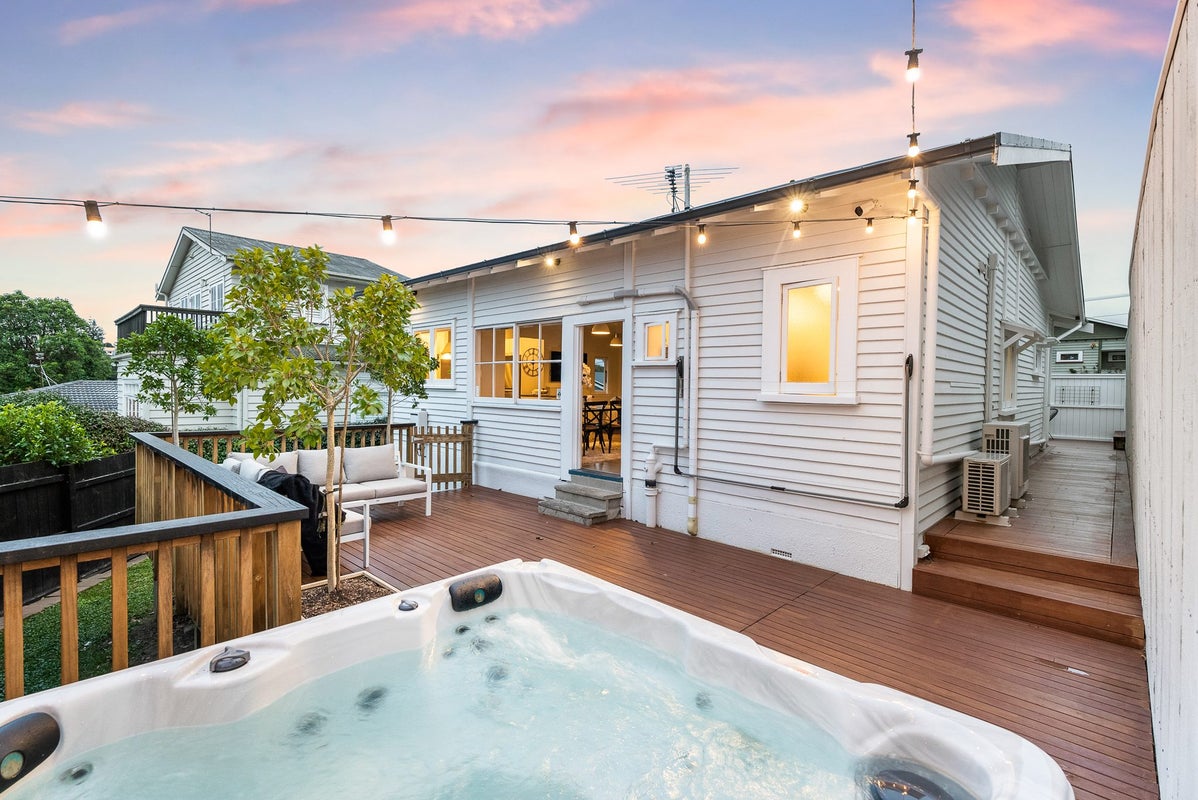 50 Finch Street, Morningside, Auckland - Carousel 2