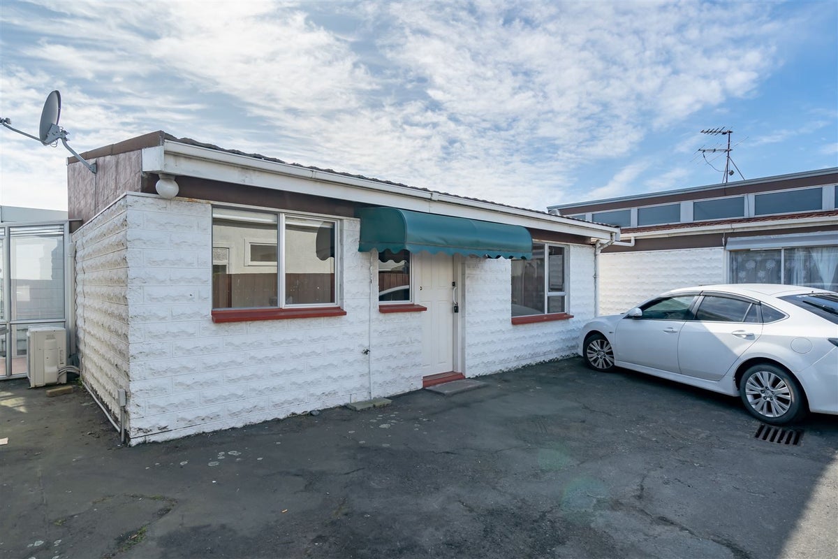 17B Melbourne Street, South Dunedin, Dunedin - Carousel 1