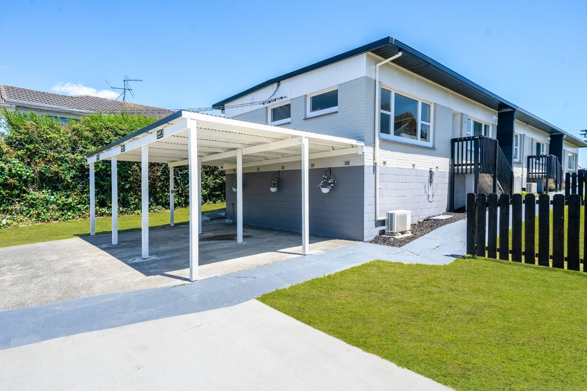 1/49 Clendon Avenue, Papatoetoe, Auckland - Carousel 1