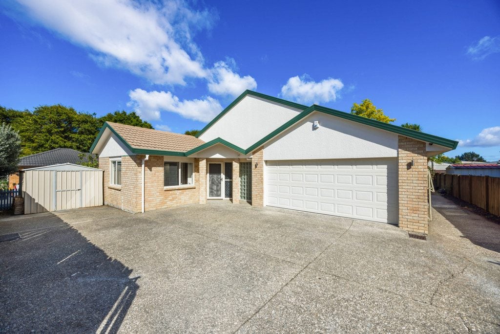 2/21 Elizabeth Avenue, Papatoetoe, Auckland - Carousel 1