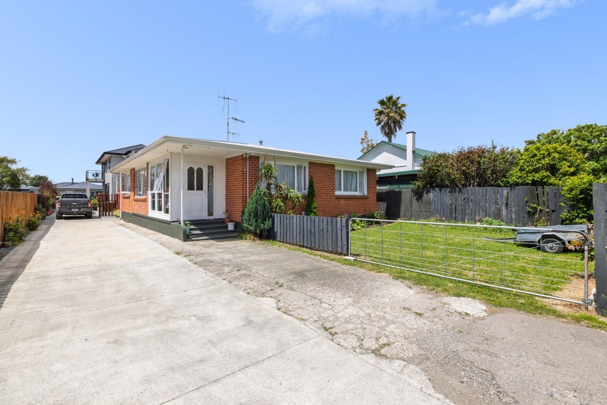 219 Fifteenth Avenue, Tauranga South, Tauranga - Carousel 1