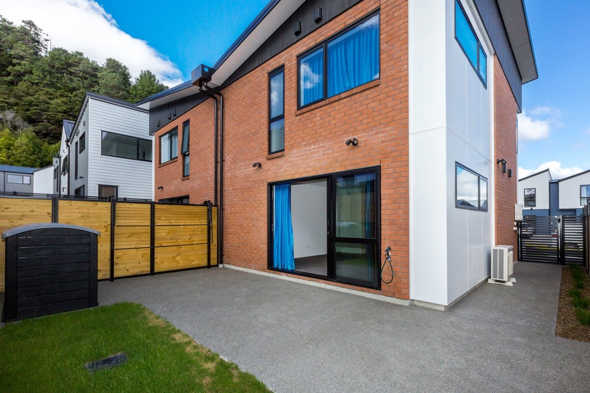 9 Dovey Katene Horvath Street, Wallaceville, Upper Hutt - Carousel 23
