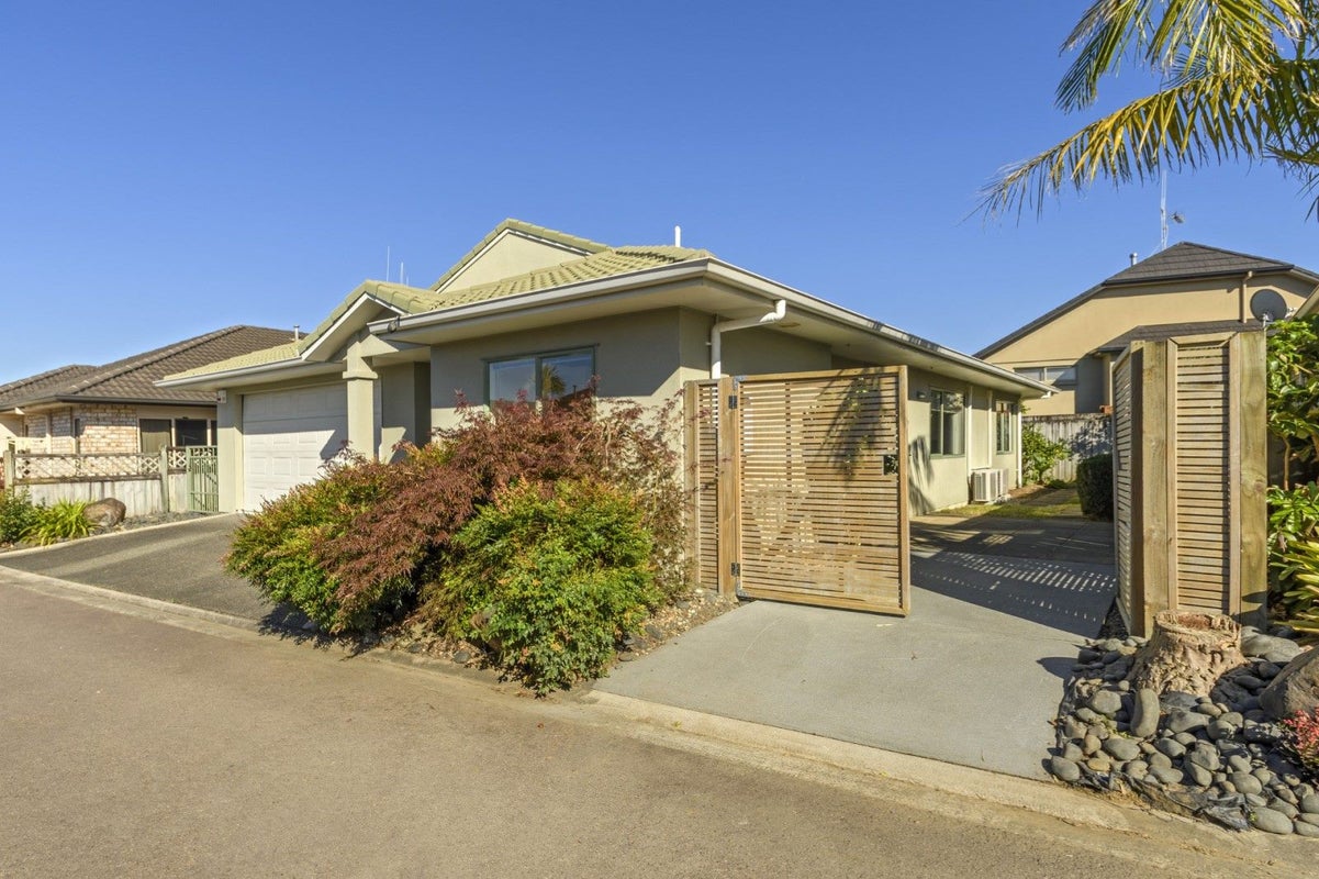 3 Gosford Way, Bethlehem, Tauranga - Carousel 1