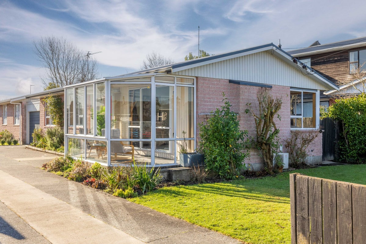 51 Wingate Street, Redwood, Christchurch - Carousel 1