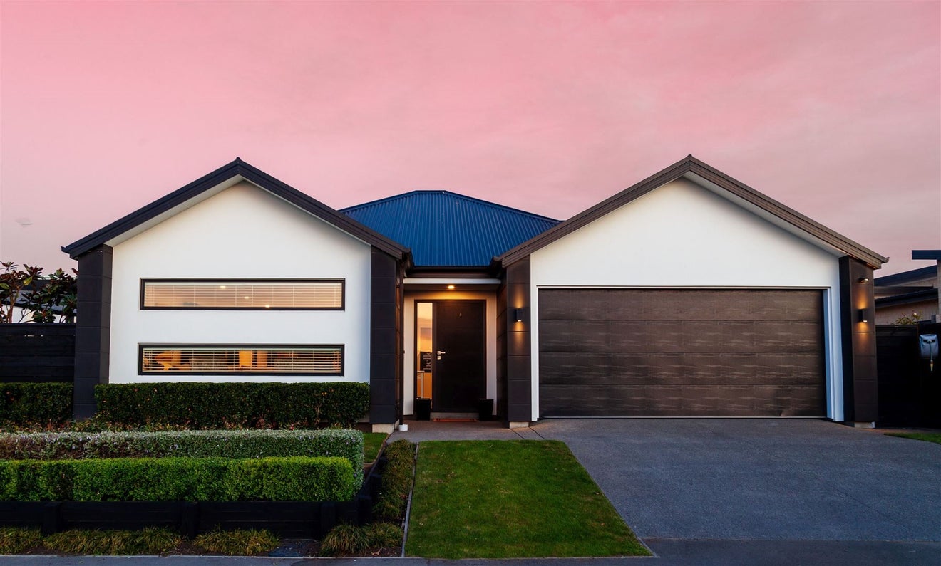 76 Grayshott Avenue, Casebrook, Christchurch - Carousel 1