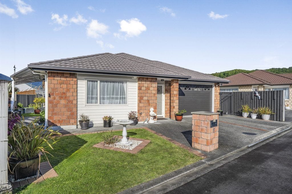22 Woodland Mews, Wainuiomata, Lower Hutt - Carousel 2