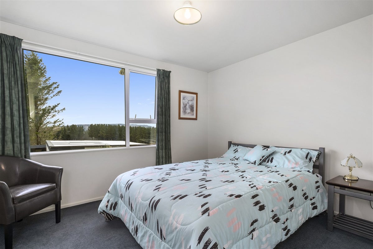 11 Parlane Road, Table Hill, Milton - Carousel 2