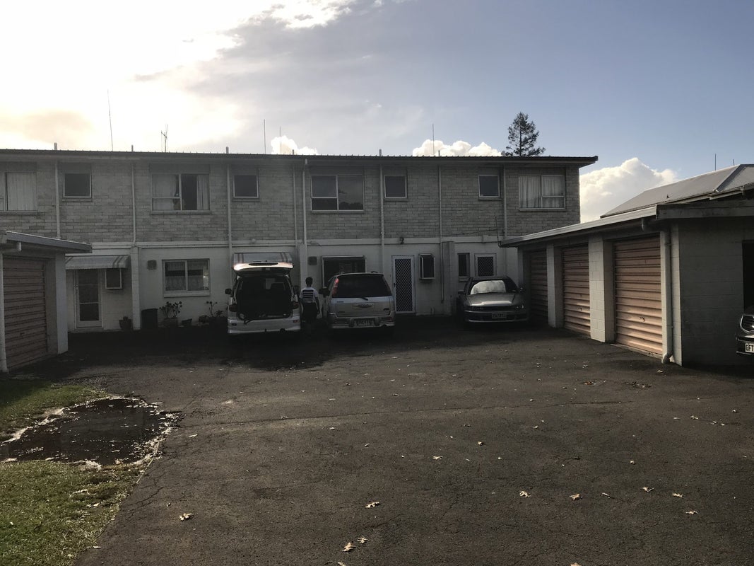 3/1196 Victoria Street, Whitiora, Hamilton - Carousel 6
