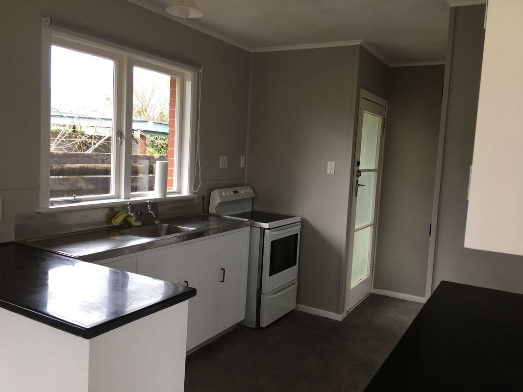 61A Nevada Road, Silverdale, Hamilton - Carousel 2