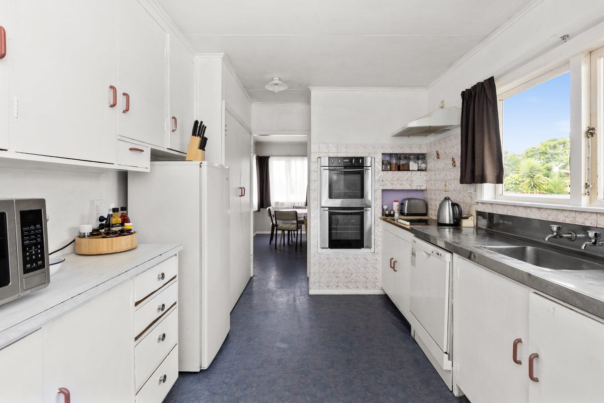 33 Bristol Street, Tamatea, Napier - Carousel 2