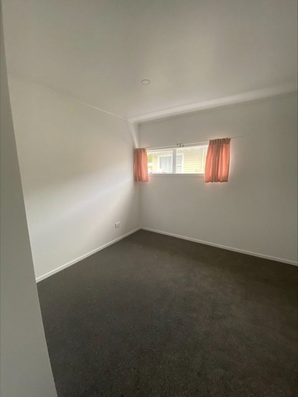 4 Bella Grove, Naenae, Lower Hutt - Carousel 15