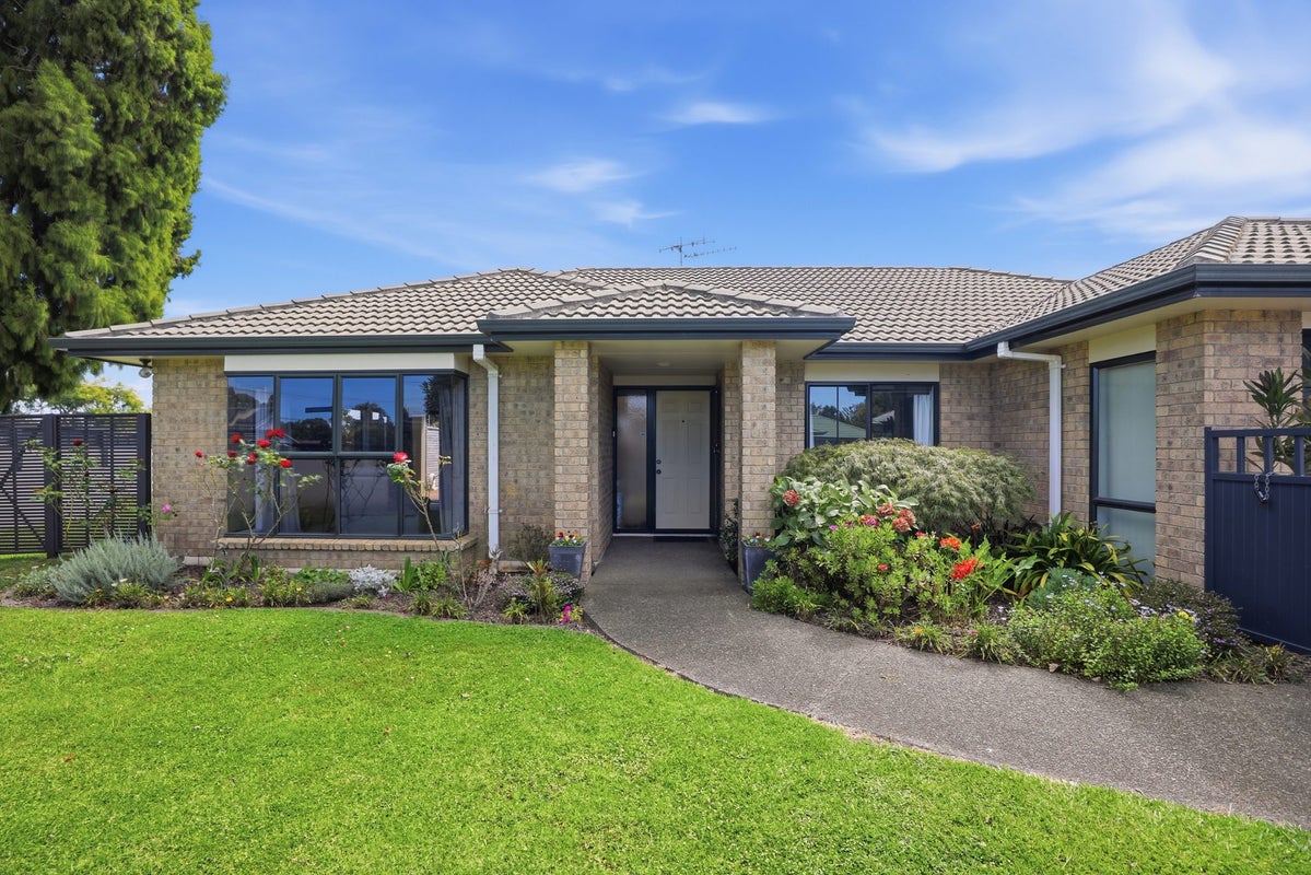 1 Pembroke Drive, Bethlehem, Tauranga - Carousel 22